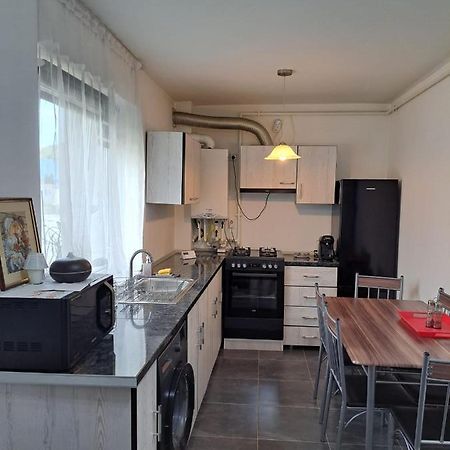 Apartament Cozy Nest Sinnicoara Zewnętrze zdjęcie